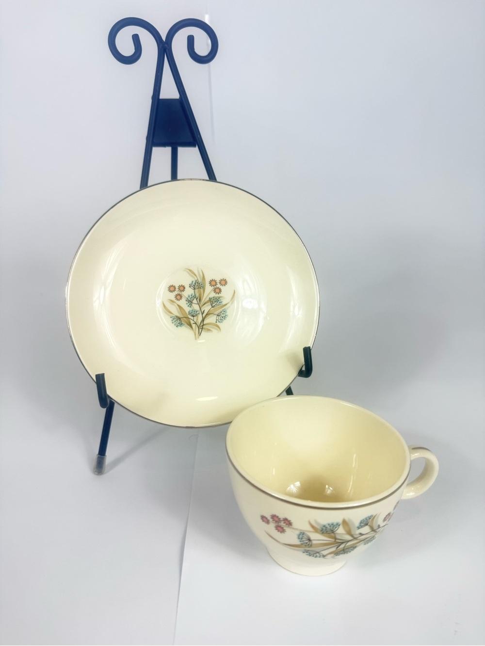 Taylor Smith Taylor Bittersweet Ever Yours Boutonniere Cup & Saucer 4